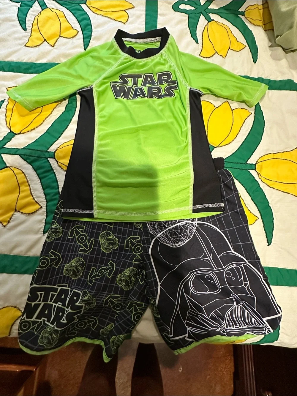 Star Wars Lime Green Rash Guard & Swim Shorts Set